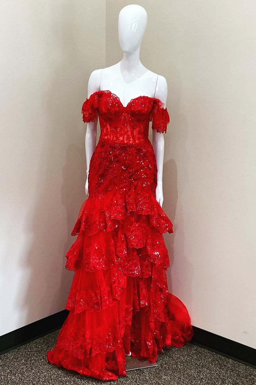Ornate Off Shoulder A-Line Lace Appliques Tulle Sequins Prom Evening Dress