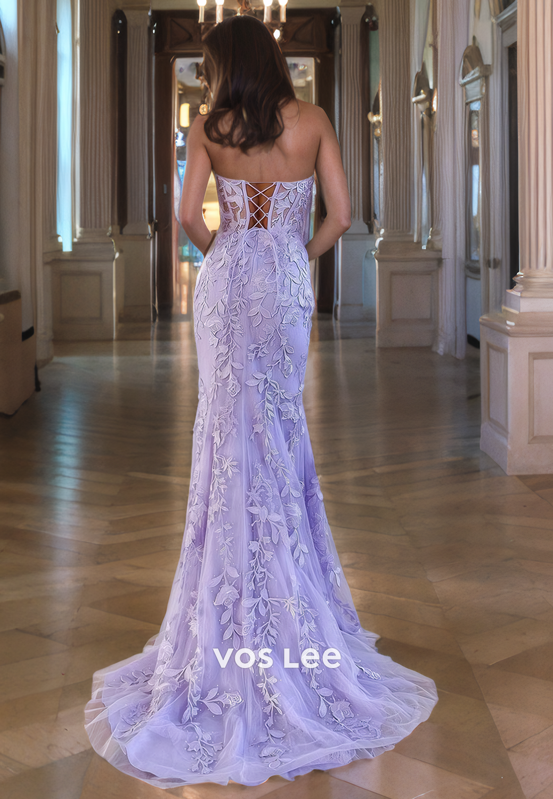 Trumpet/Mermaid V-Neck Strapless Sweep Train Tulle Prom Dress with Appliques