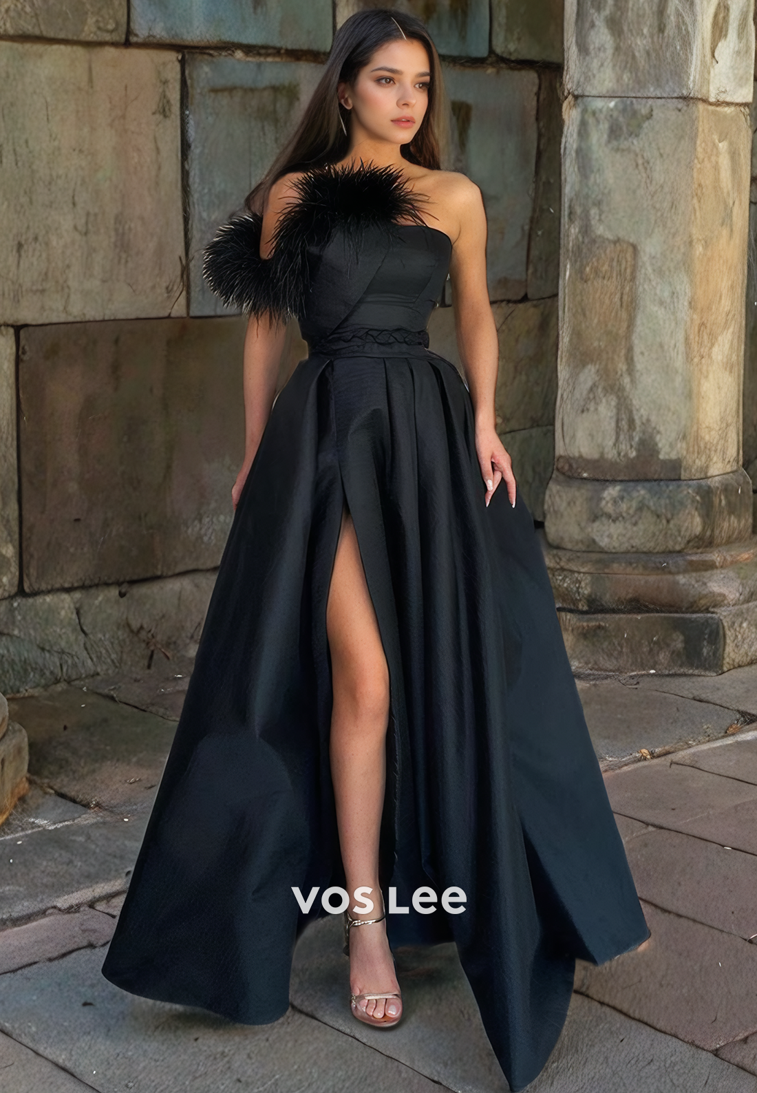 Elegant Strapless Formal Evening Party Dress A-Line Split Ruched Satin Long Prom Dress with Feathers