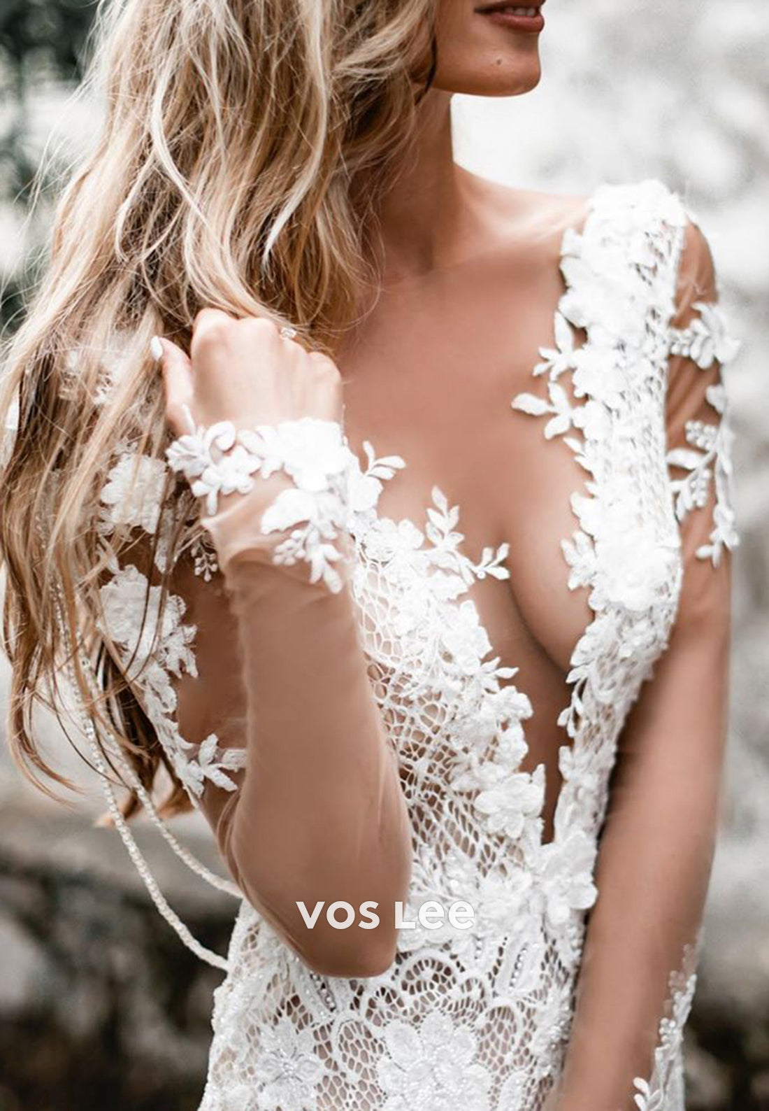 Backless Pearls Appliques Lace V Neck Mermaid Wedding Dresses with Sweep Train