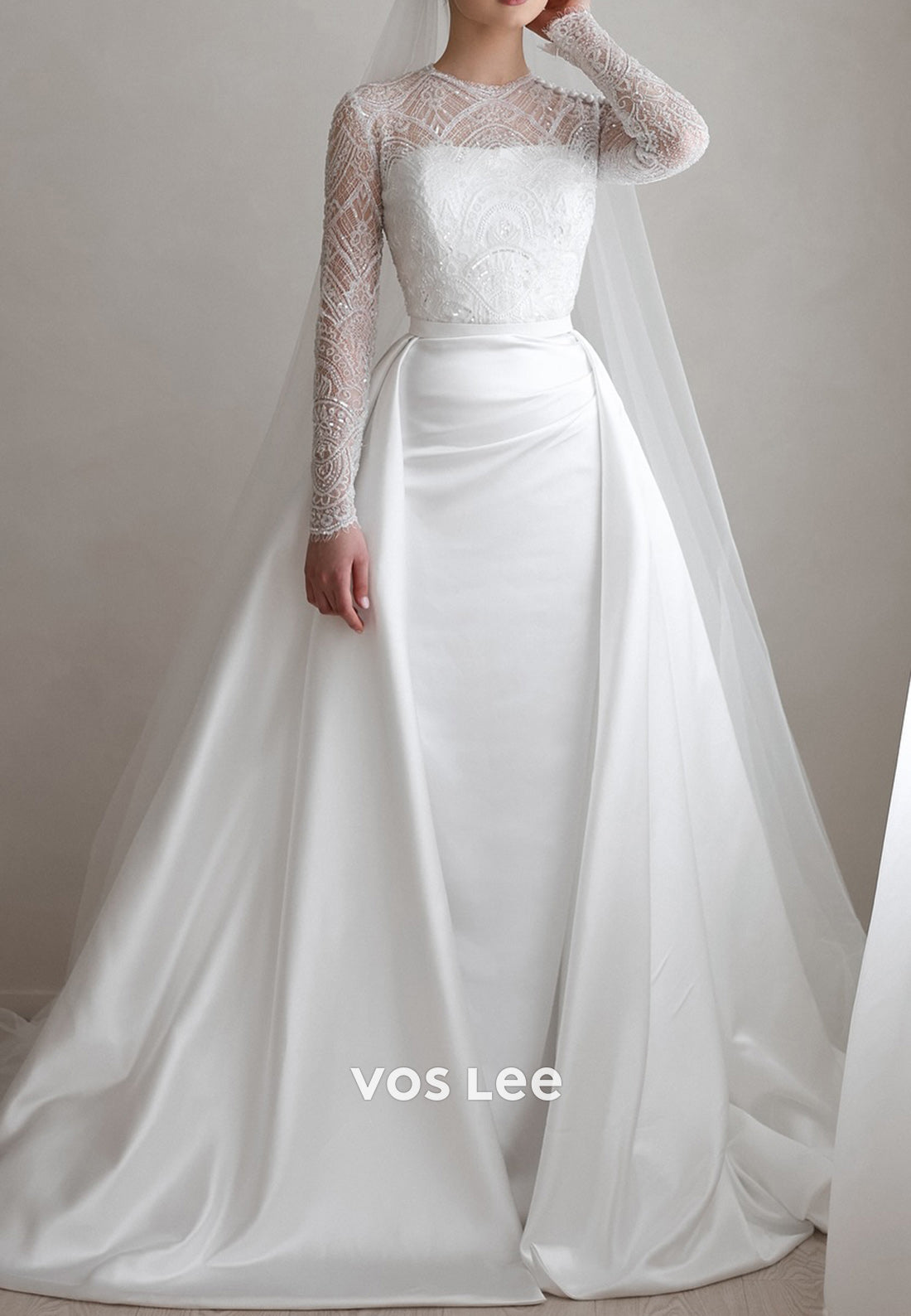 Long Sleeve Scoop Illusion Neck Appliques Wedding Dresses with Court Train