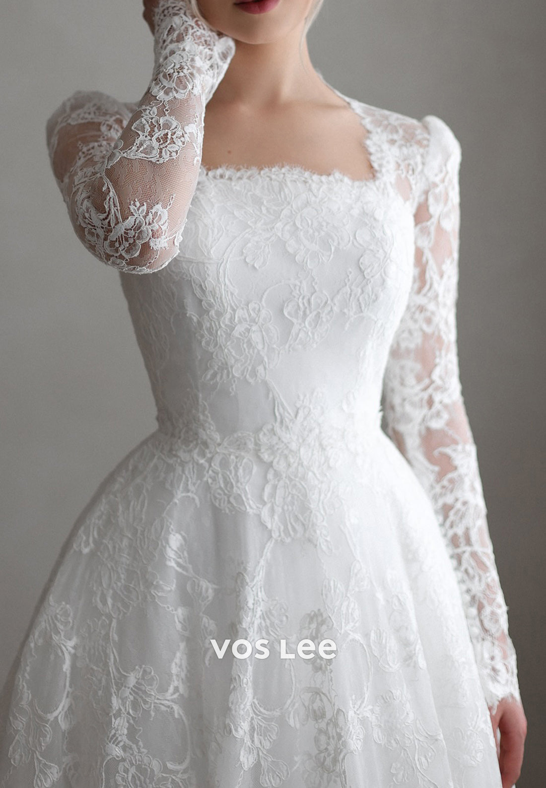 Long Sleeve Square Appliques Lace Pleated Wedding Dresses with Chapel Train