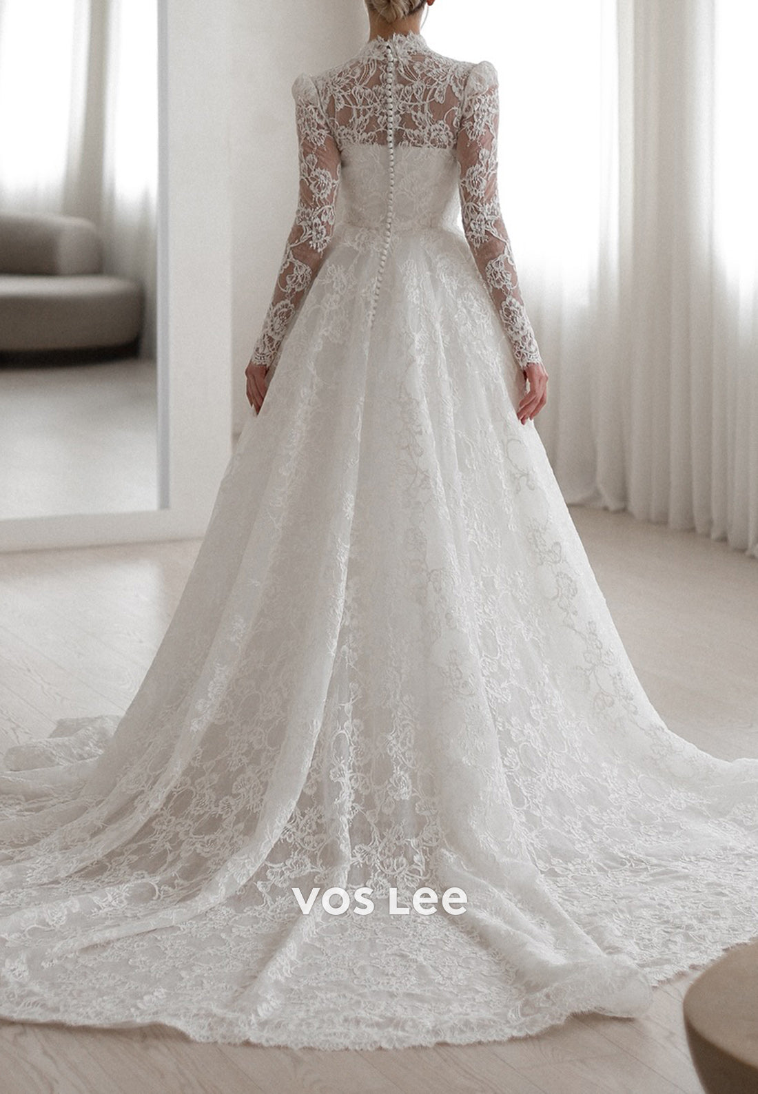 Long Sleeve Square Appliques Lace Pleated Wedding Dresses with Chapel Train