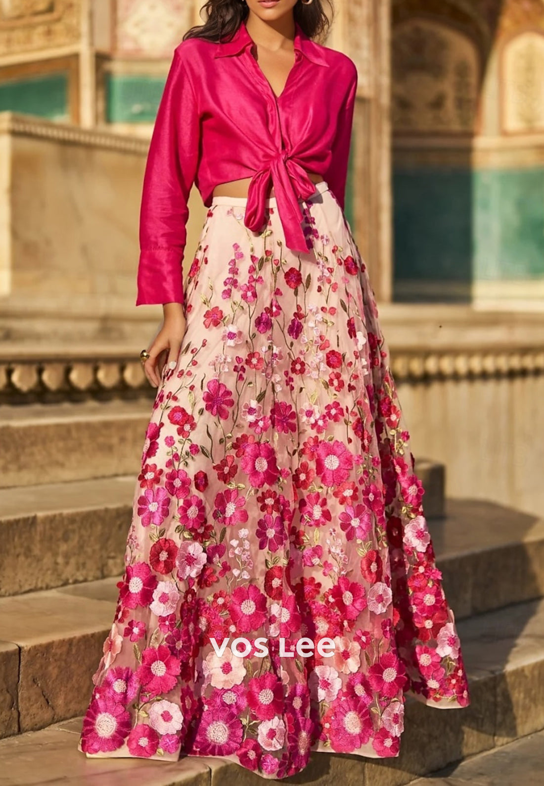 Chic & Modern Long Sleeve V Neck Appliques Floor-Length Mother of Bride Dresses