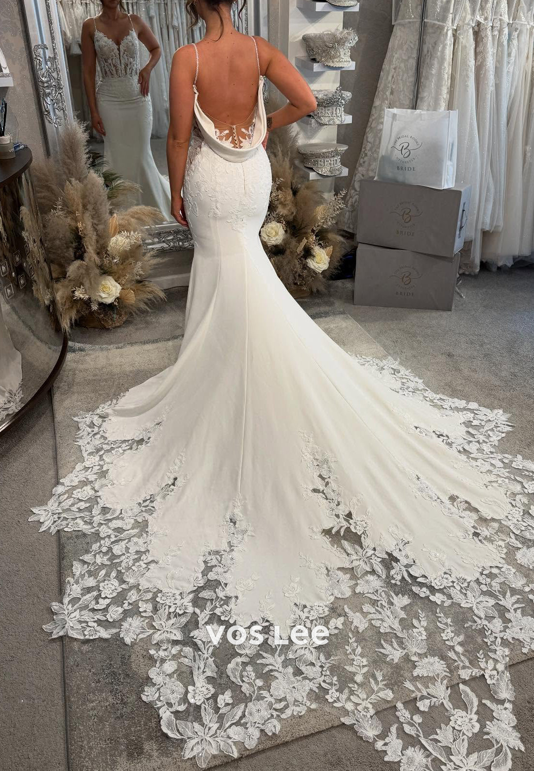 Spaghetti Straps V Neck Appliques Lace Embellished Beach Mermaid Wedding Dresses