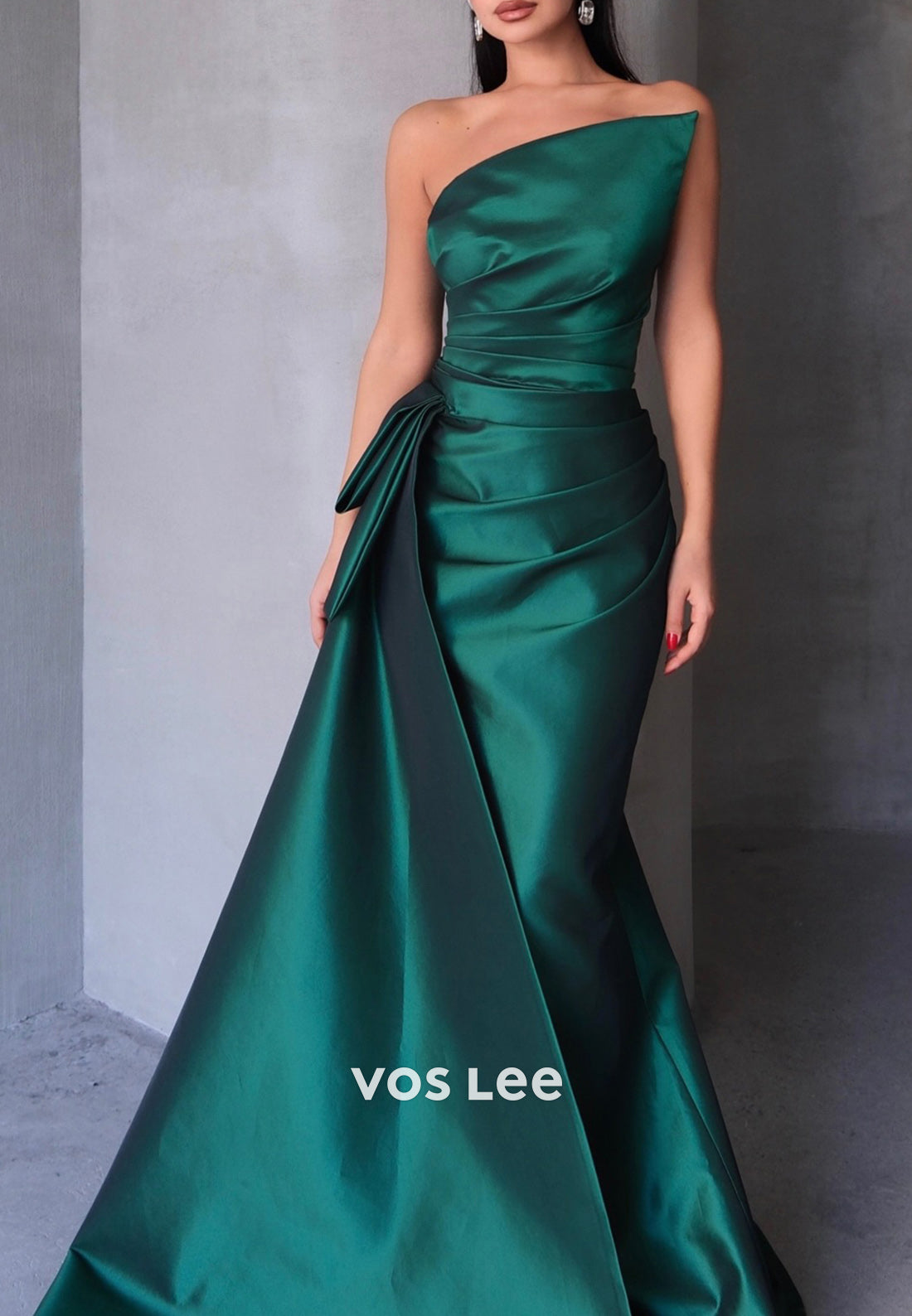 Simple & Casual Asymmetrical Neck Pleated Mermaid Long Evening Dresses with Court Train