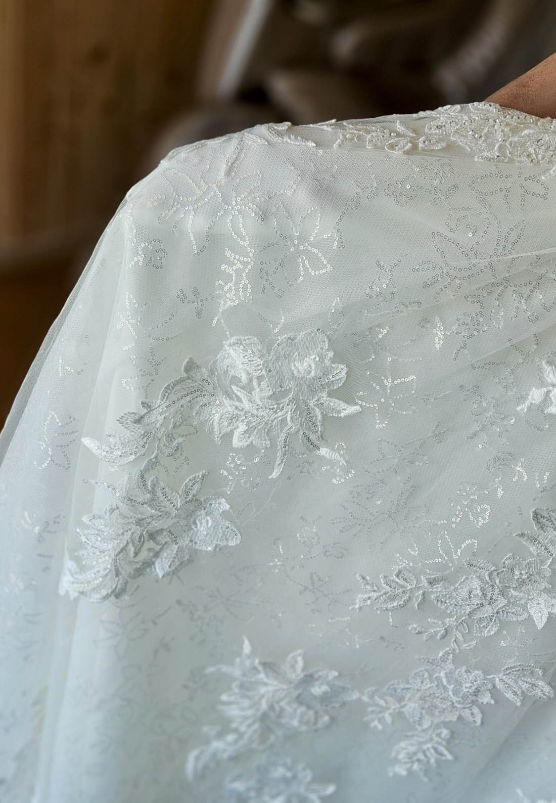 Charming Sweetheart Sleeveless Corset Lace Wedding Dress