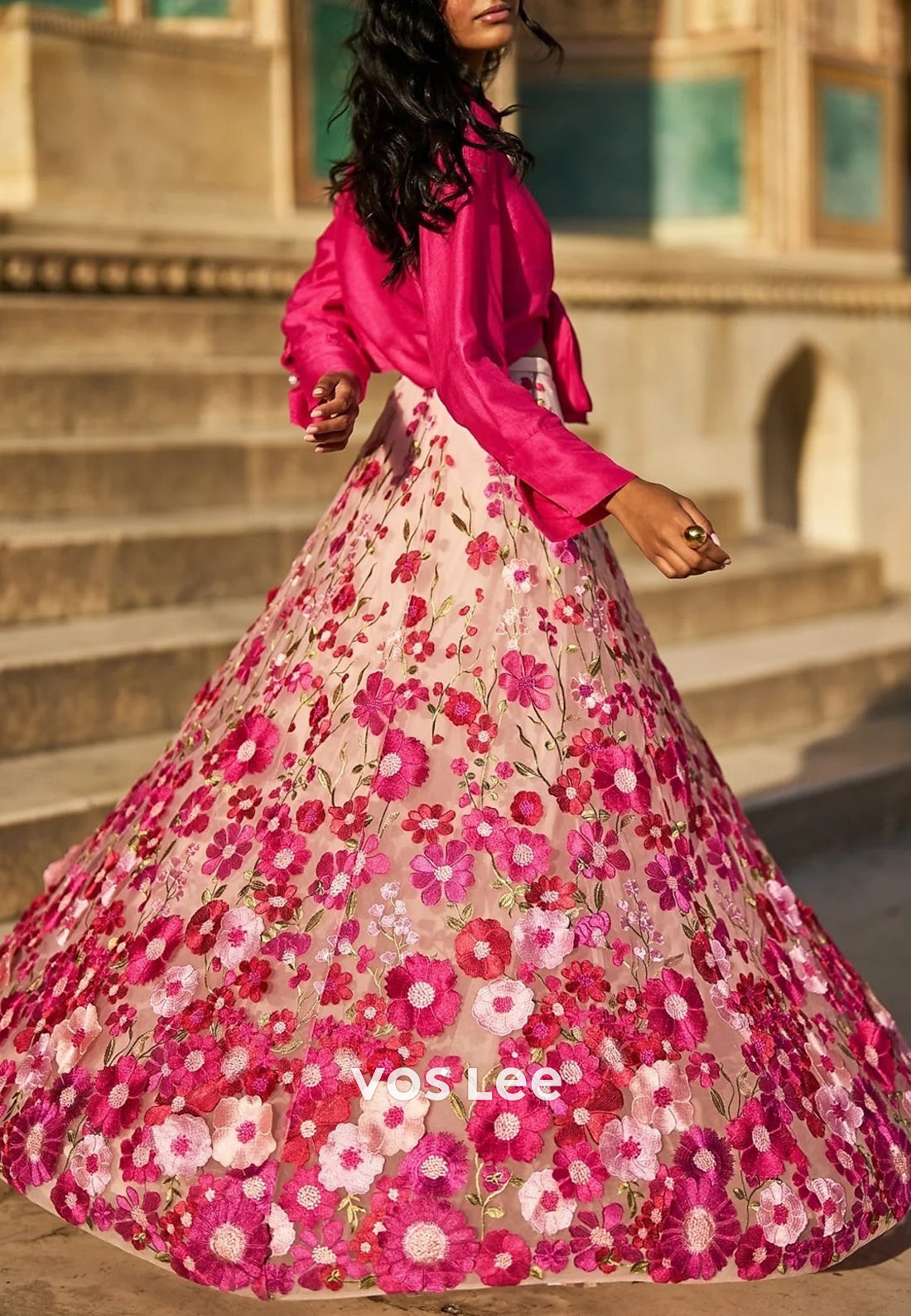 Chic & Modern Long Sleeve V Neck Appliques Floor-Length Mother of Bride Dresses