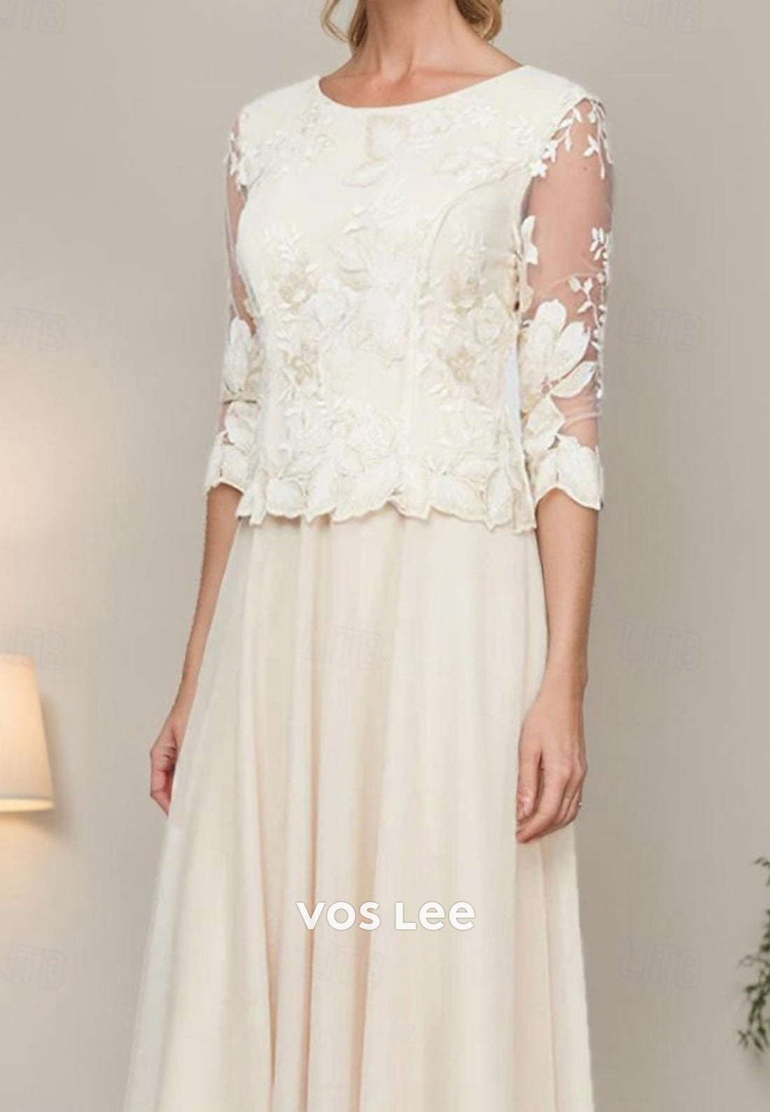 Classic A-Line Scoop Appliques Lace Pleated Mother of Bride Dresses