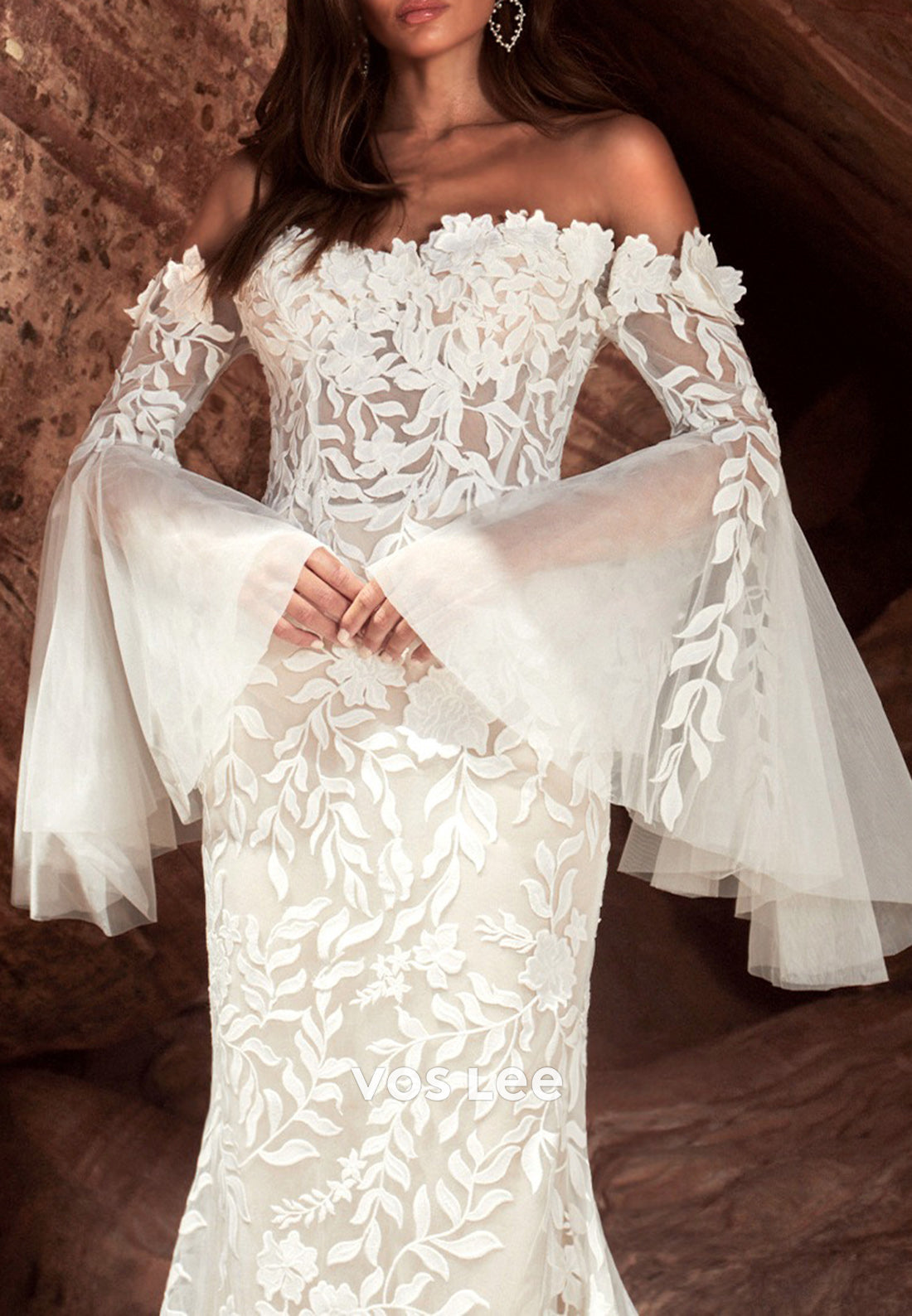 Bell Sleeves Off the Shoulder Appliques Lace Mermaid Wedding Dresses with Court Train