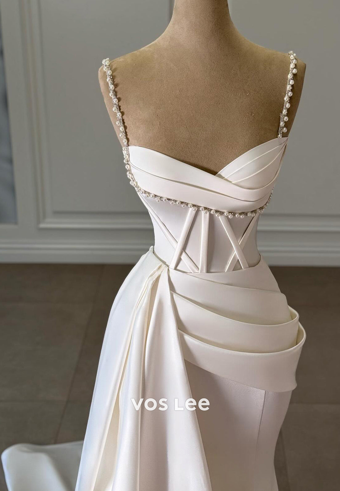 Spaghetti Straps Sweetheart Rhinestone Pearls Mermaid Evening Dresses with Court Train