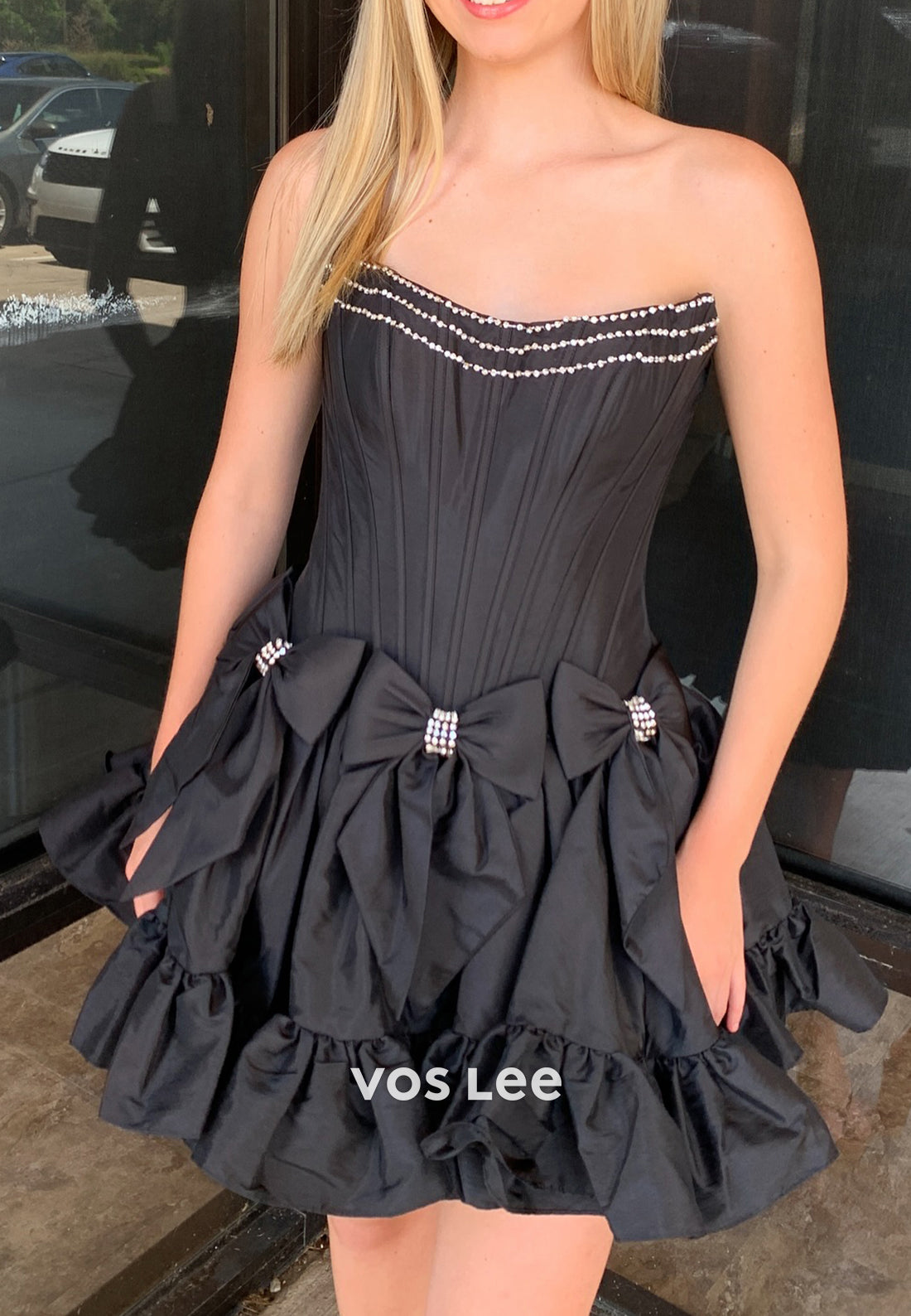 A-Line Scoop Bowknot Rhinestone Embellished Pleated Homecoming Dresses