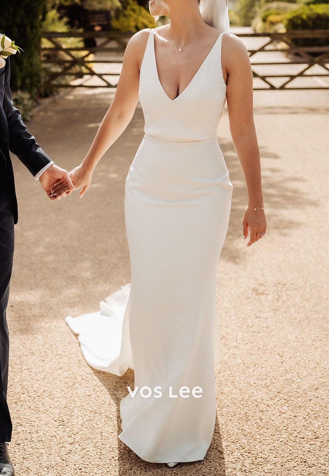 Sexy and Sleek Spaghetti Straps V Neck Mermaid Wedding Dresses