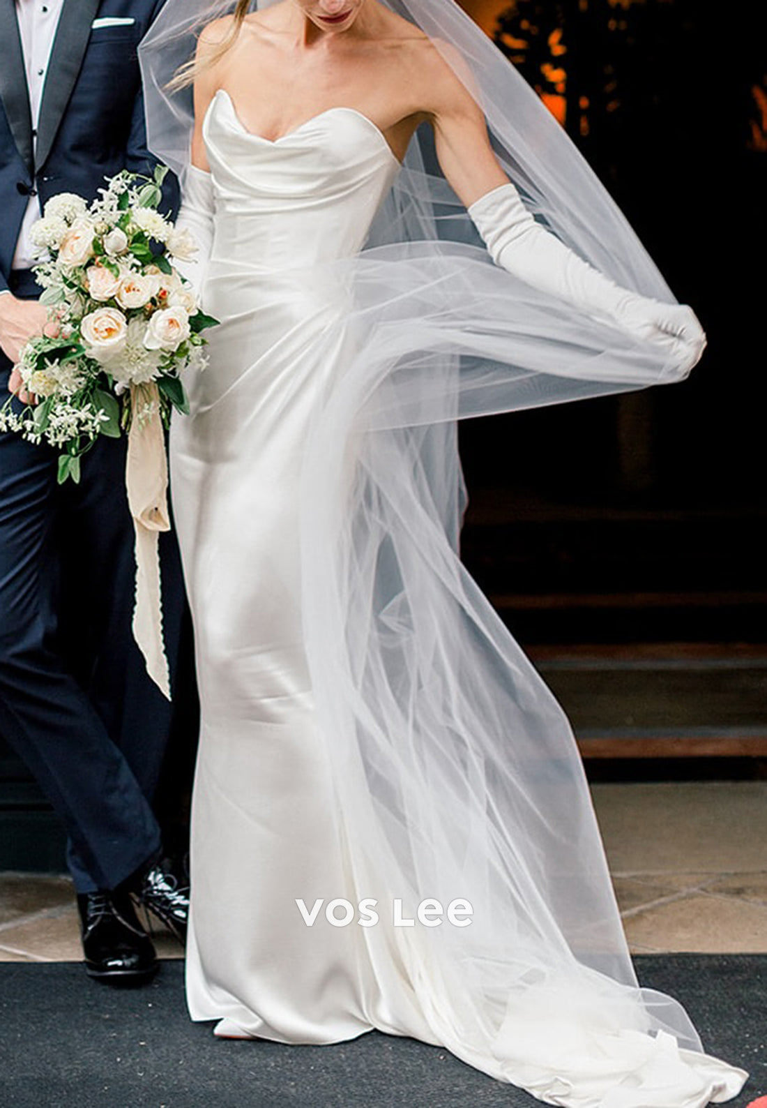 Simple & Sexy Strapless Scoop Ruched Wedding Dresses with Court Train