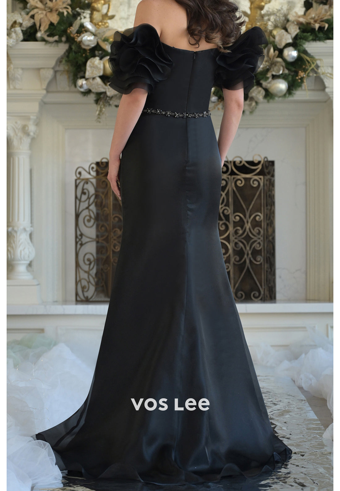 Black Off the Shoulder Pleated Mermaid Mother of Bride Dresses with Sweep Train