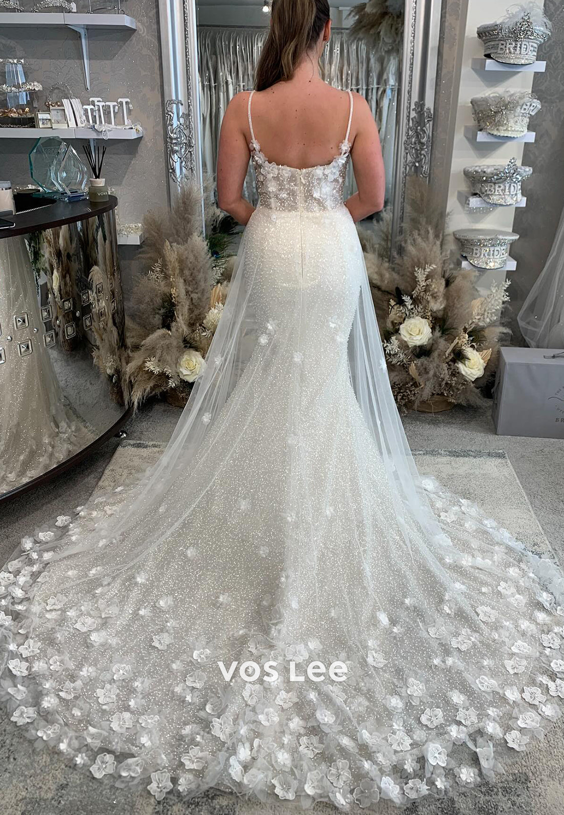 Spaghetti Straps Scoop Appliques Lace Pleated Mermaid Wedding Dresses with Court Train