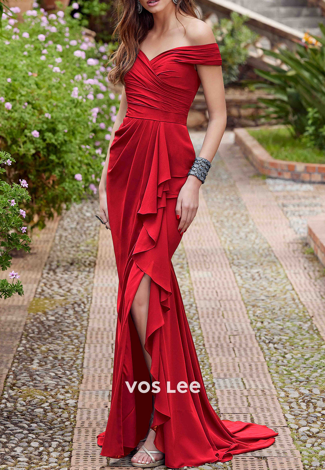 Red Off the Shoulder Pleated Mermaid Mother of Bride Dresses with High Split