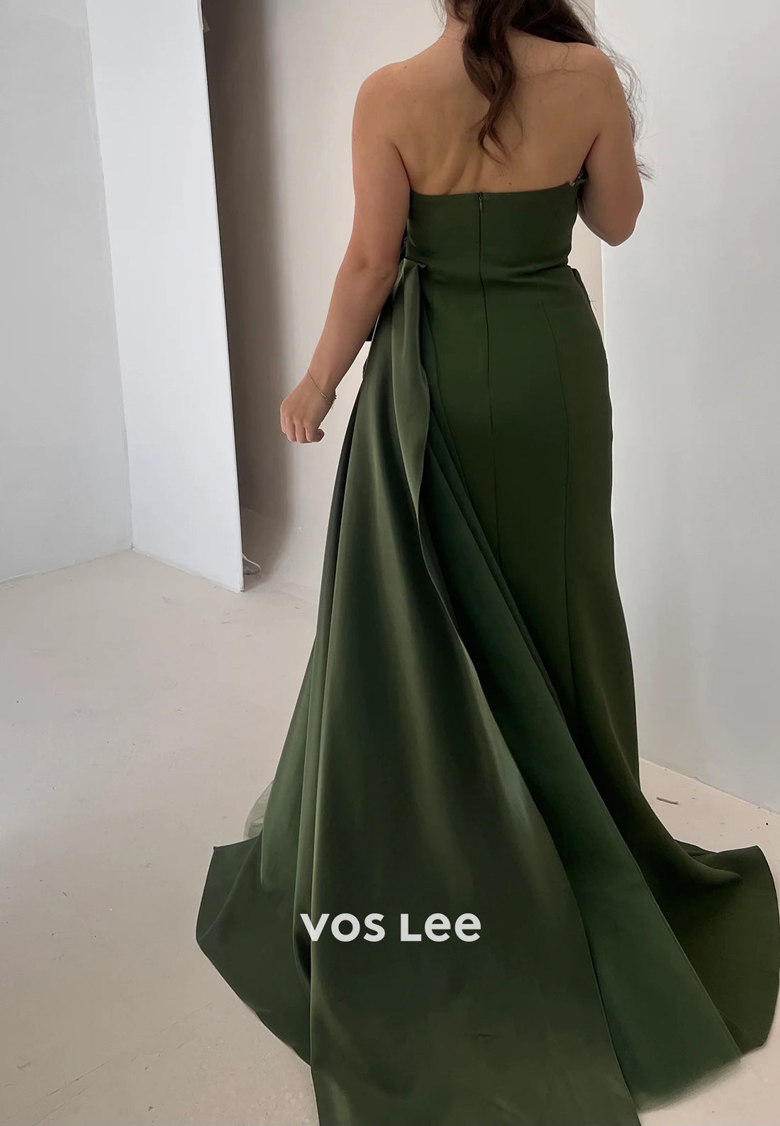 Simple Strapless Flowers Rhinestone Pleated Mermaid Evening Dresses with Sweep Train