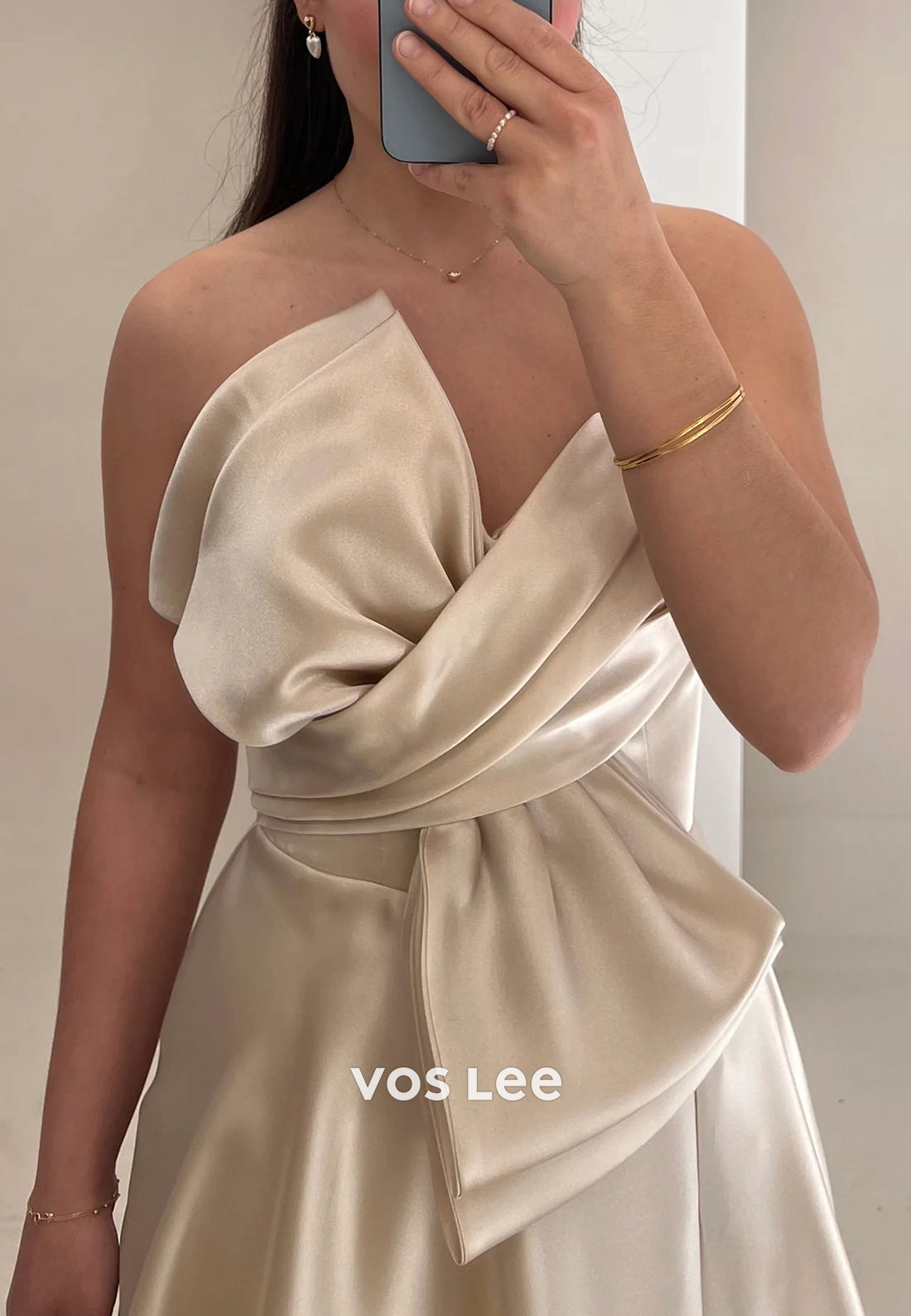 Simple & Casual A-Line Strapless Bowknot Pleated Evening Dresses with Sweep Train