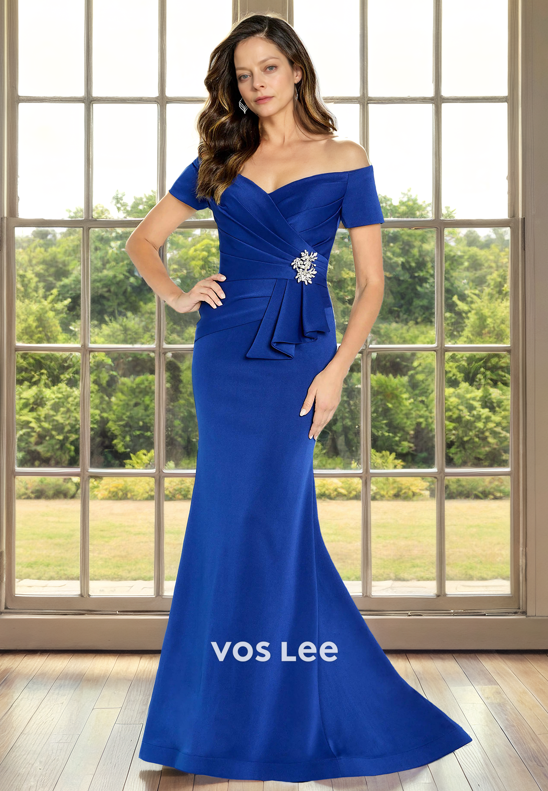 Trumpet/Meraid Off-shoulder Sweep Train Satin Mother of the Bride Dress/Cocktail Dress with Crystal