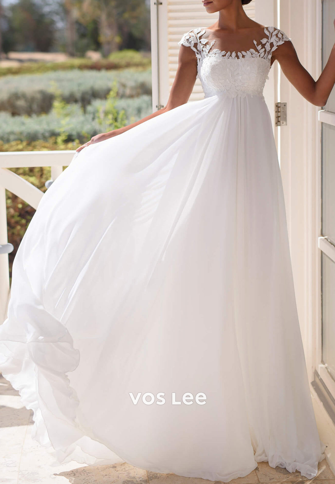 A-Line Cap Sleeves Scoop Appliques Lace Beach Tulle Wedding Dresses with Court Train