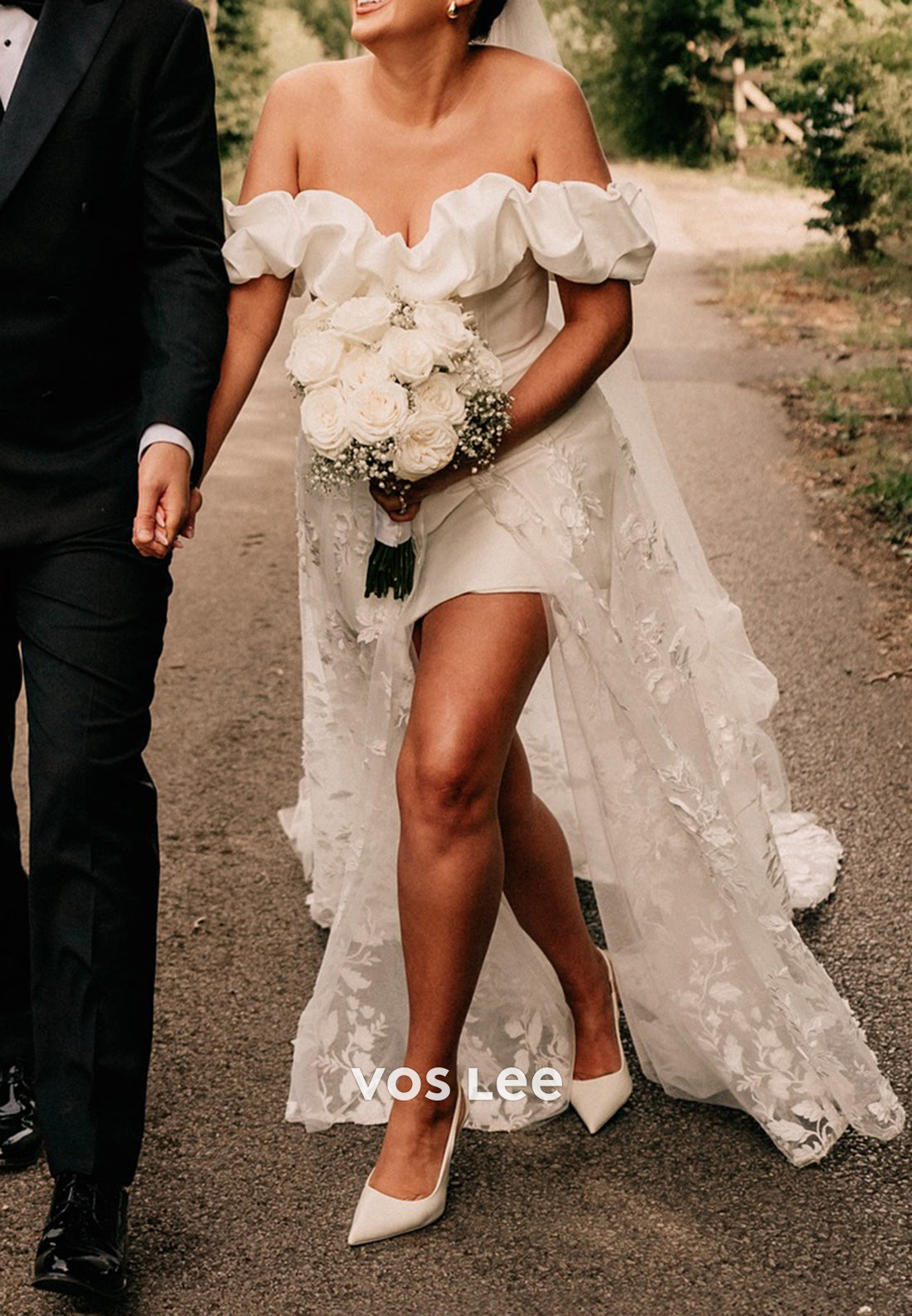Off the Shoulder Illusion Appliques Lace Sheath Pleated Wedding Dresses with Court Train