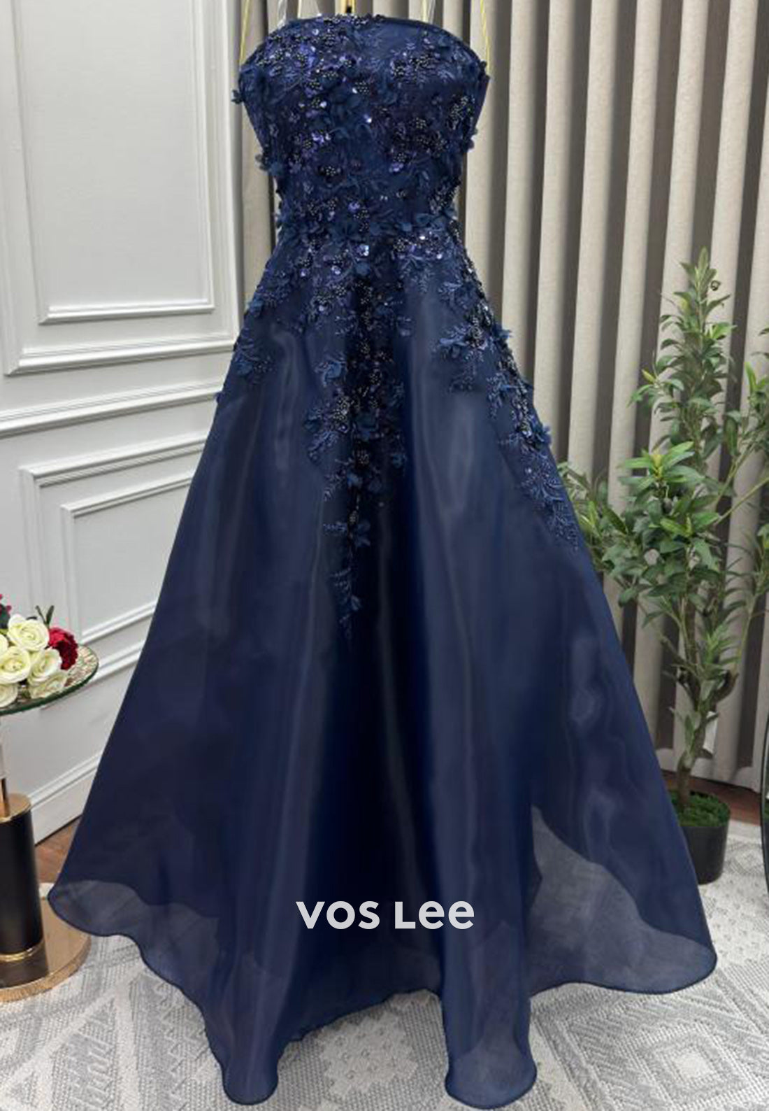 Glamorous & Dramatic Lace Applique Spaghetti Straps Evening Dresses with Train