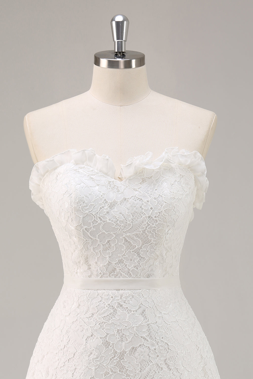 White A Line Lace Sweetheart Mini Graduation Dress