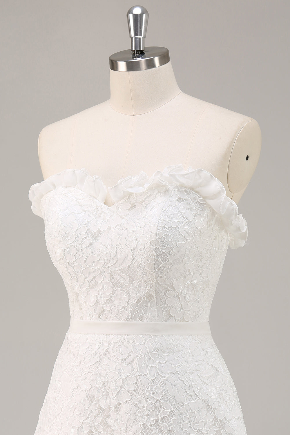 White A Line Lace Sweetheart Mini Graduation Dress
