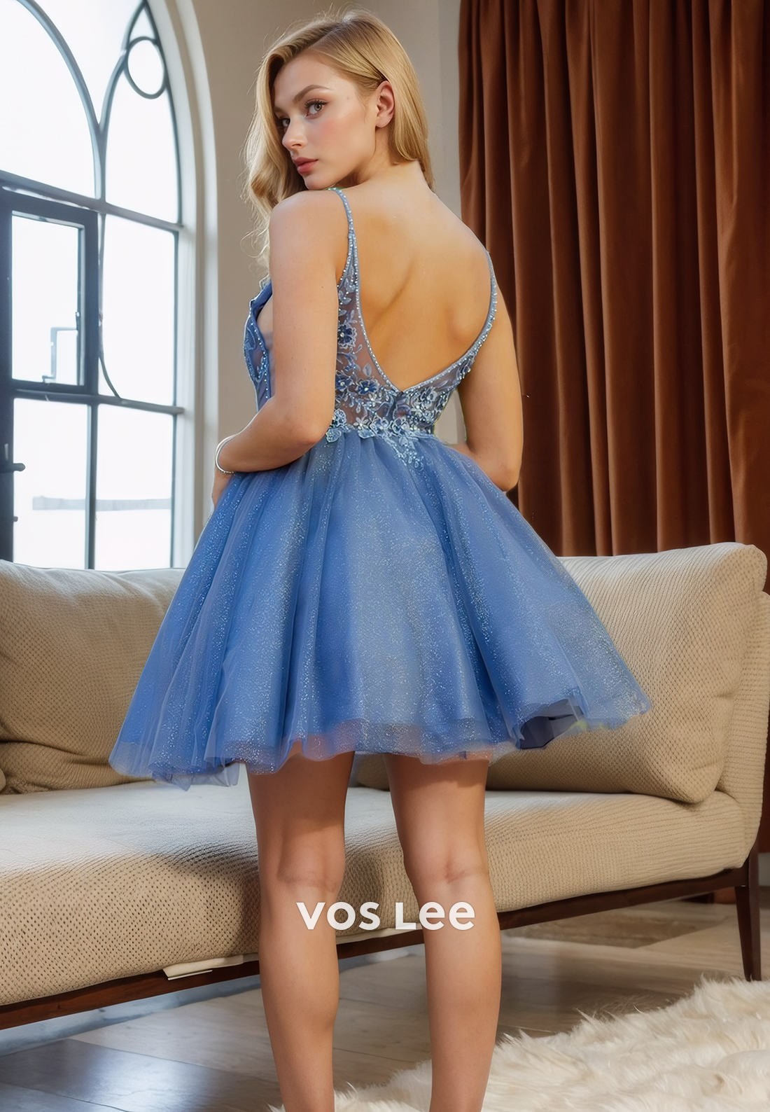 Luxurious Ball Gown V-Neck Sleeveless Tulle Homecoming Dress