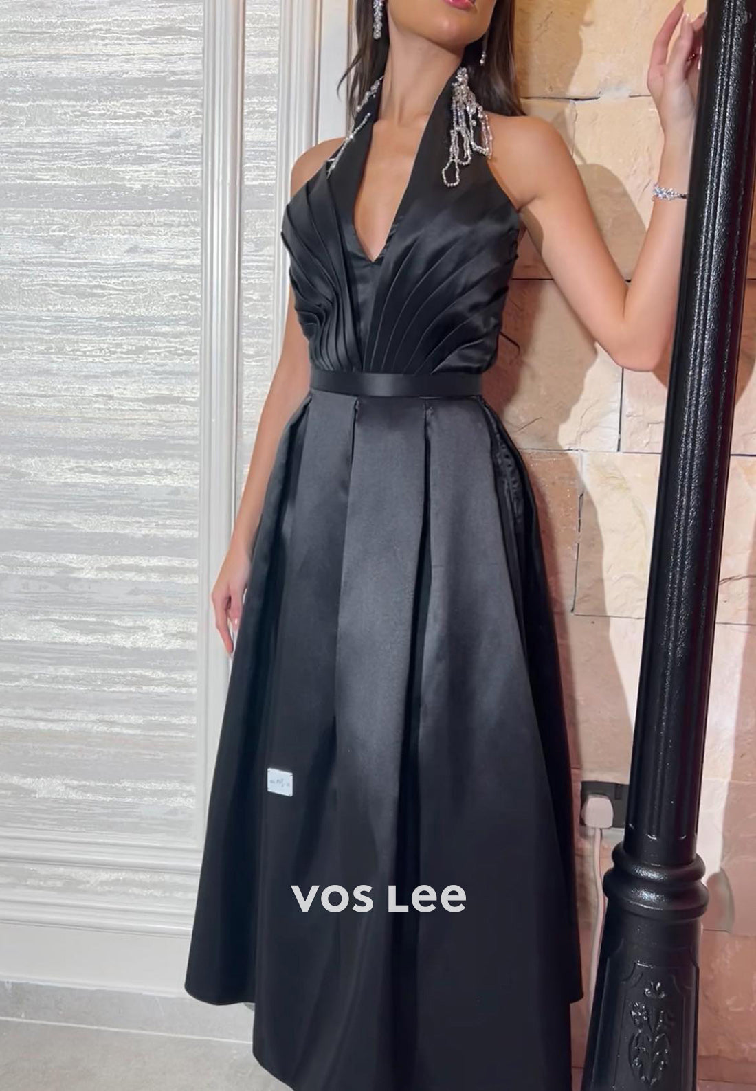A-Line Halter Rhinestone Beaded Pearls Black Pleated Evening Dresses
