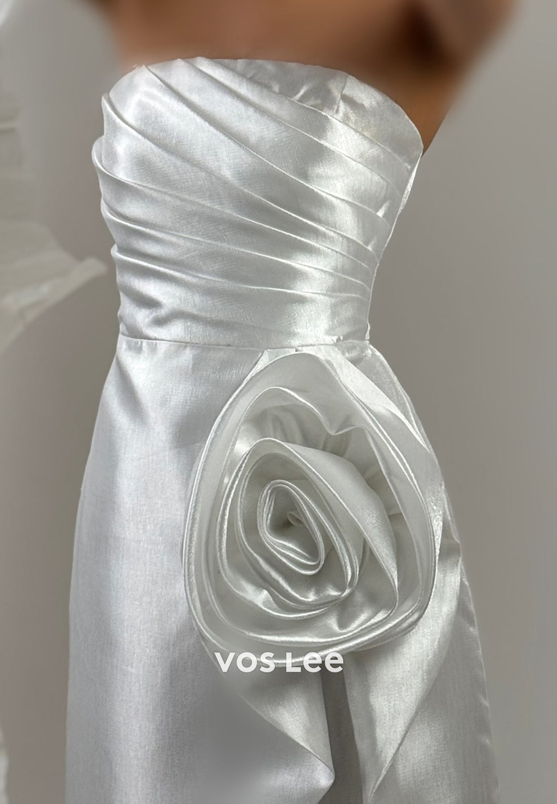 Sparkling Strapless Pleated Flowers Floor-Length Sheath Prom Dresses with High Split