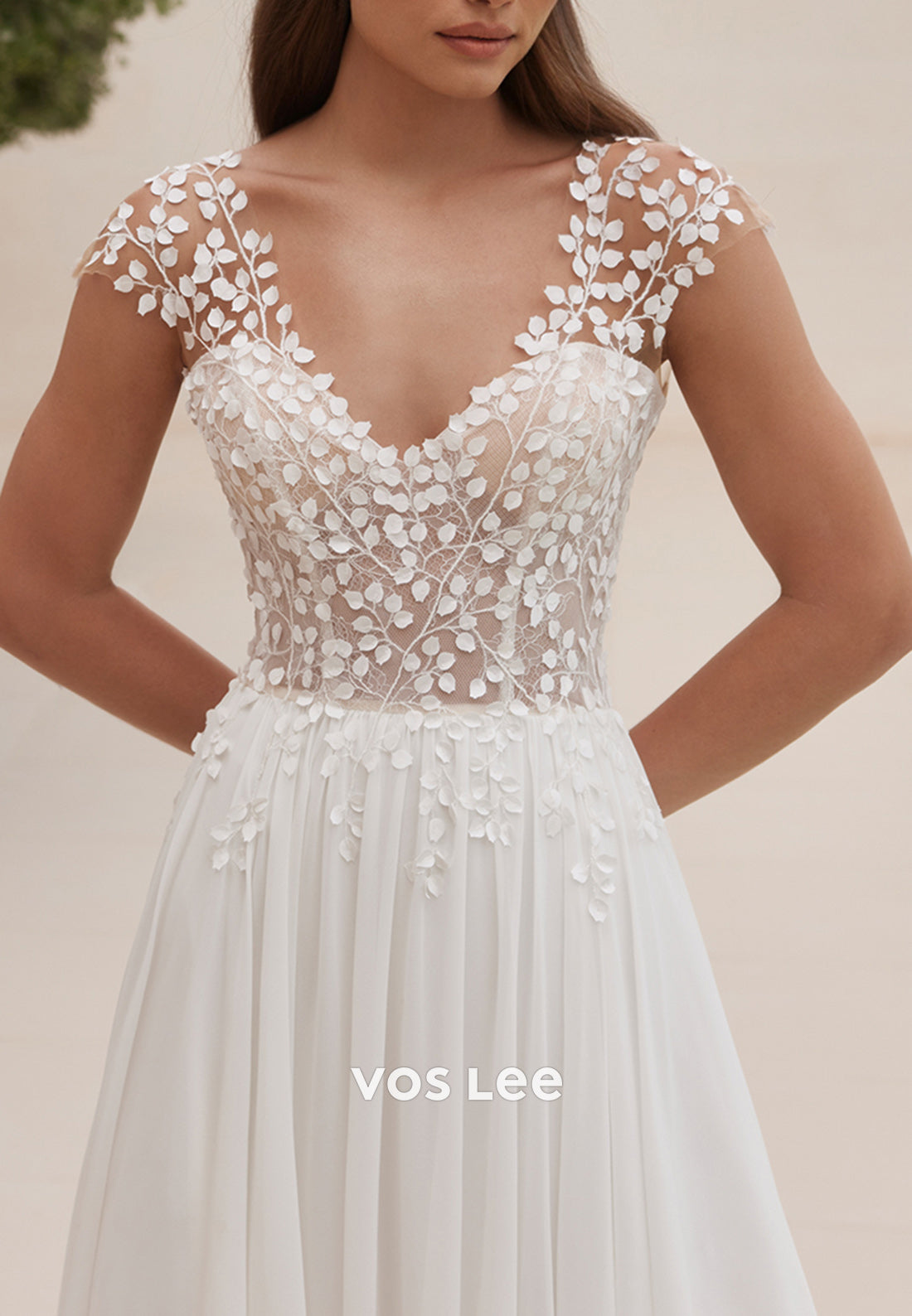 A-Line Cap Sleeves Sweetheart Appliques Lace Pleated Wedding Dresses with Court Train