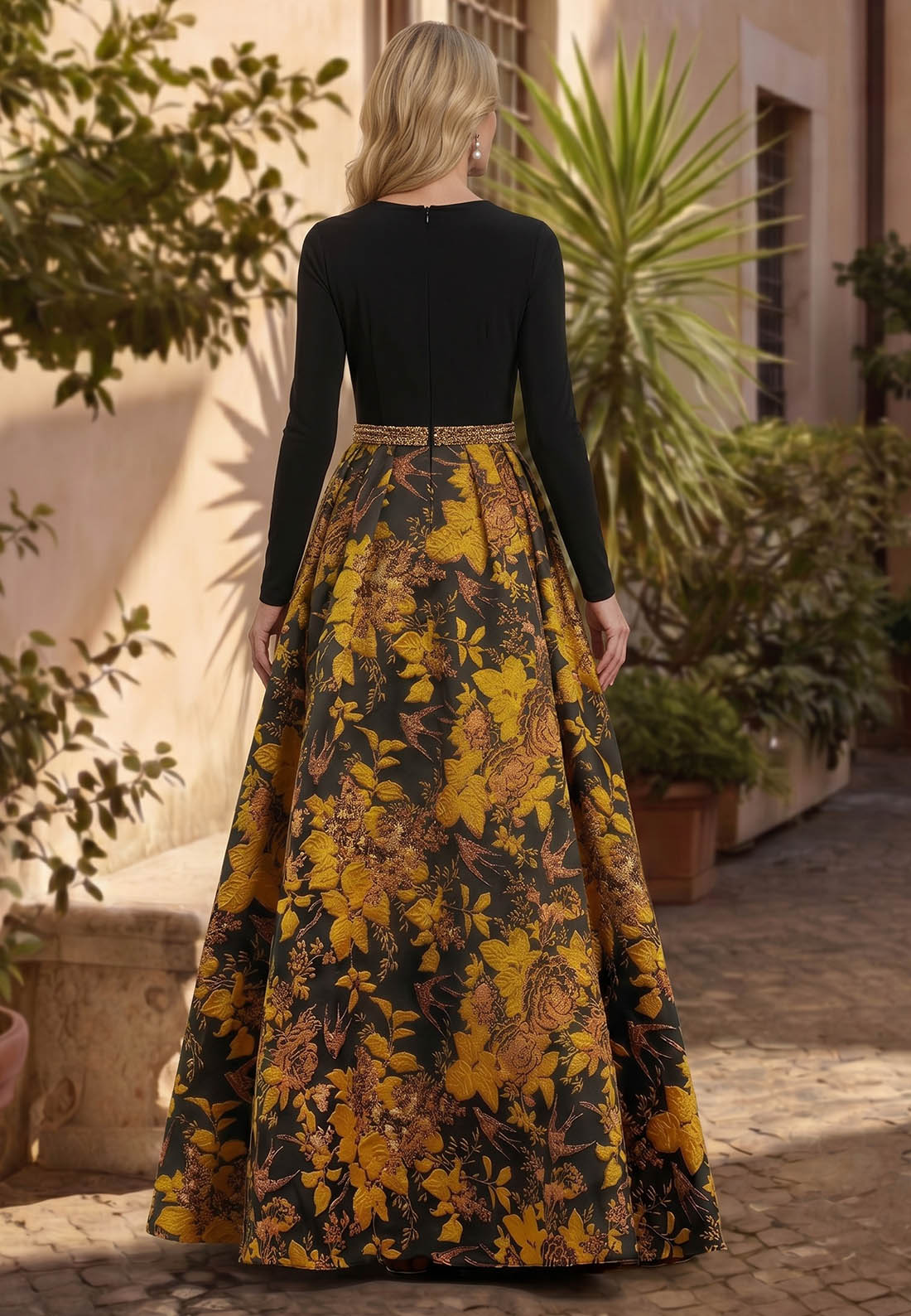 Long Sleeves Scoop Appliques A-Line Mother of the Bride Dress