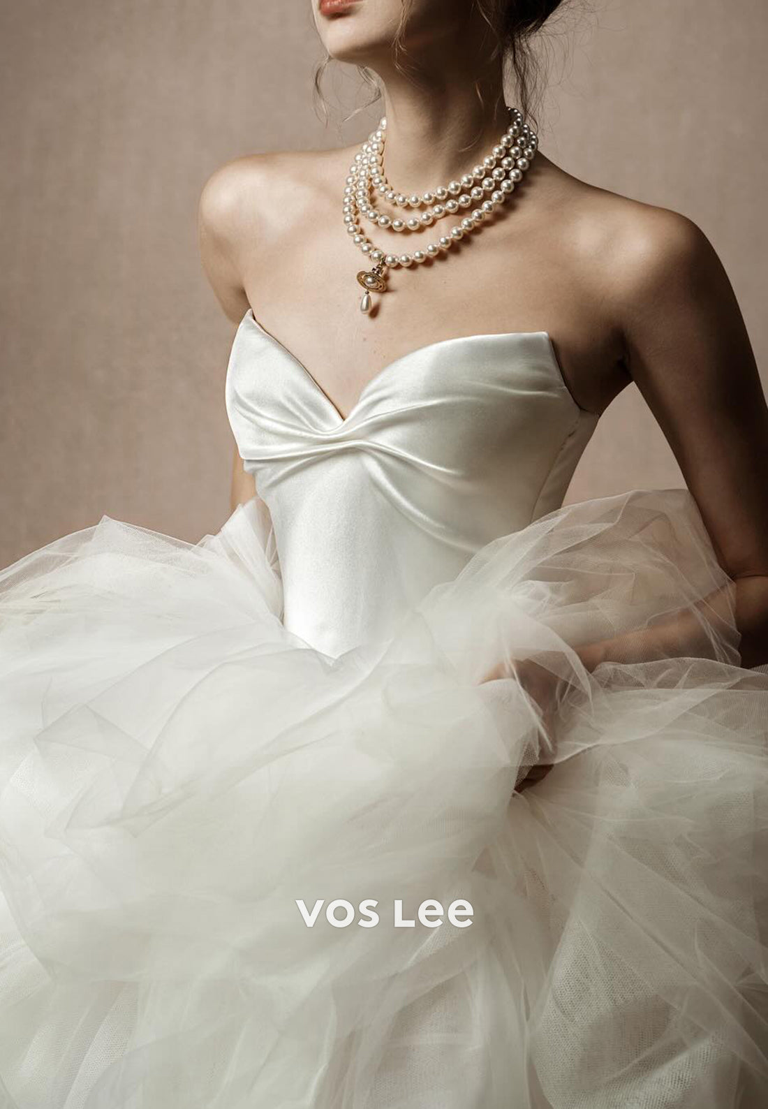 Simple A-Line Strapless Sweetheart Pleated Ball Gown Wedding Dresses with Court Train