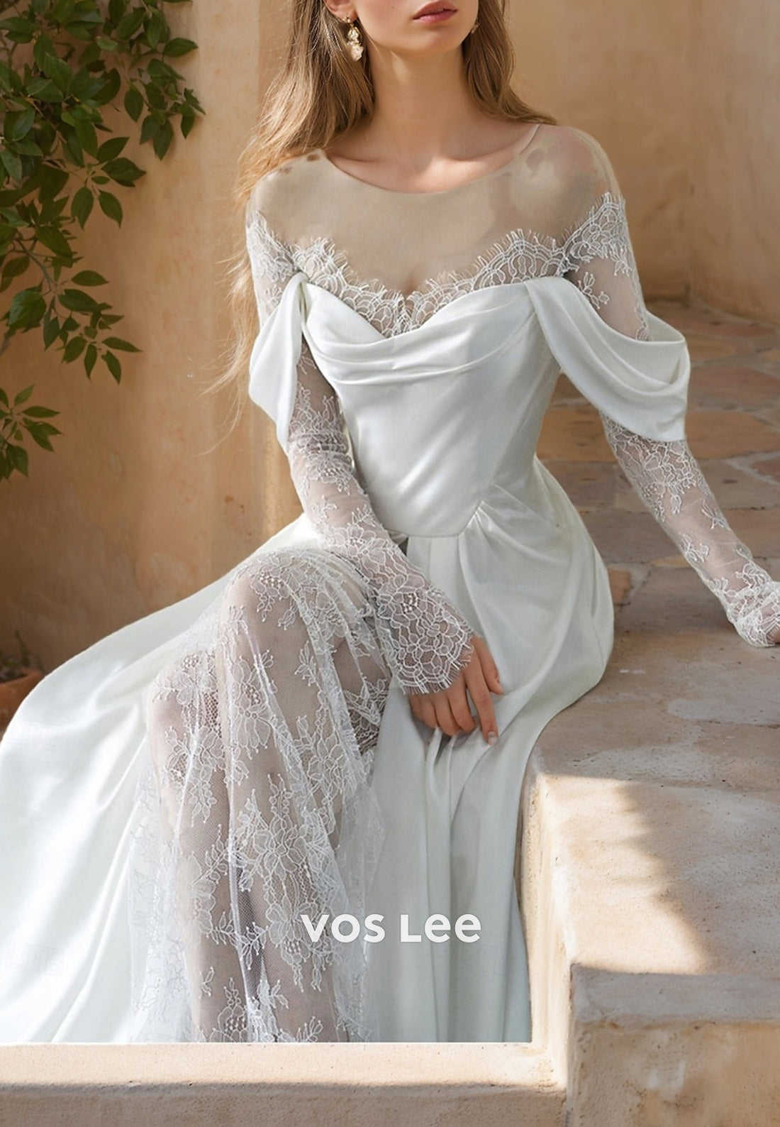 A-Line Long Sleeve Sweetheart Appliques Lace Pleated Wedding Dresses with High Split