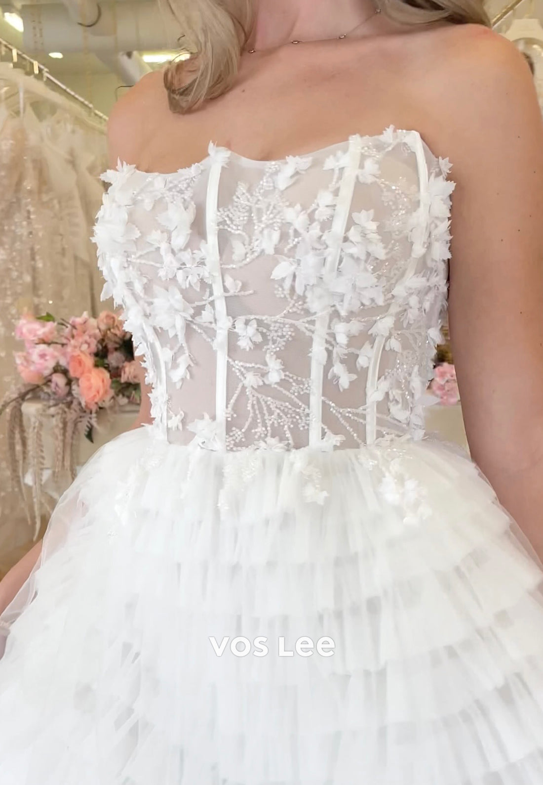 A-Line Strapless Scoop Appliques Lace Tiered Wedding Dresses