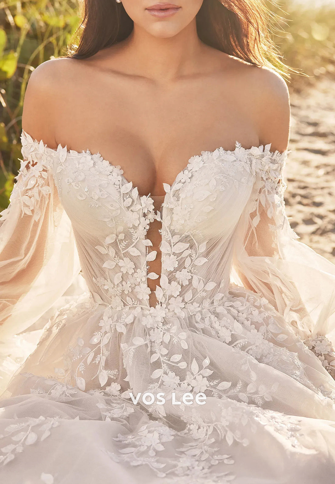Classic A-Line Long Sleeve Appliques Lace Pleated Wedding Dresses with Chapel Train