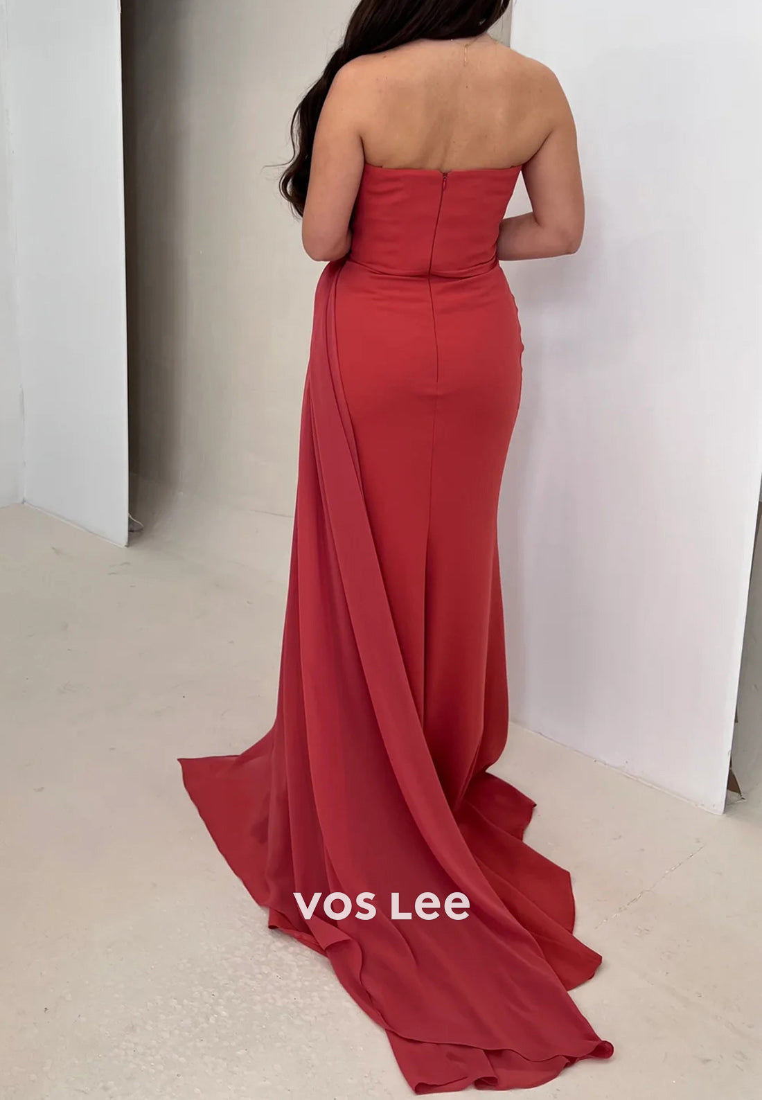 Classic Strapless Flowers Embellished Pleated Mermaid Evening Dresses with Sweep Train