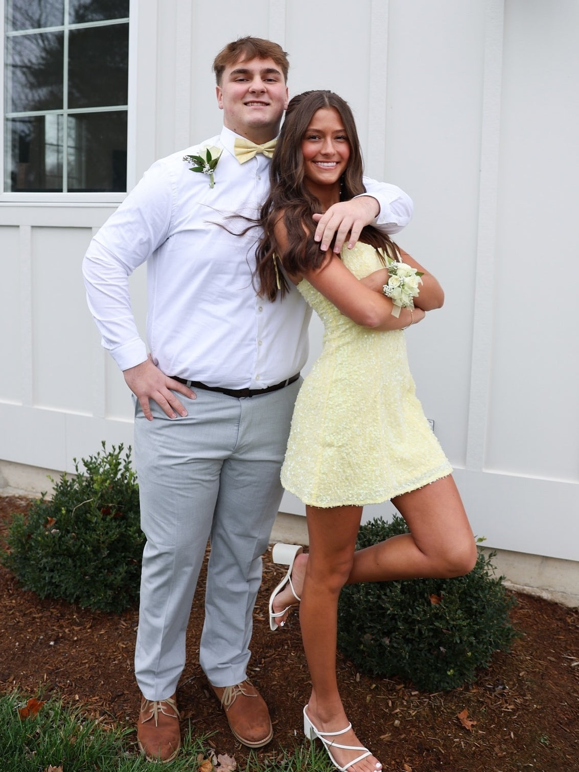 Bling A Line Spaghetti Straps Yellow Sequins Short Homecoming Dress
