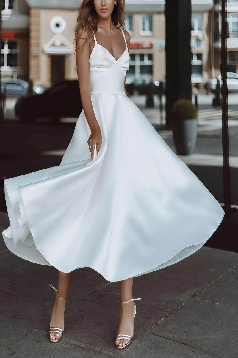 Elegant Tea-Length Wedding Dress with Pockets for Civil Ceremonies