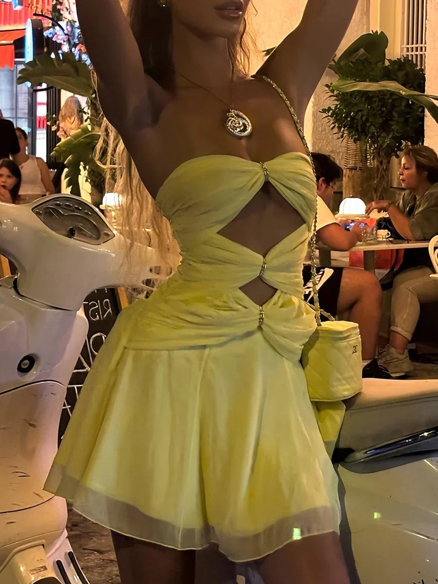 Fashionable A Line Sweetheart Yellow Short Homecoming Dress with Keyhole