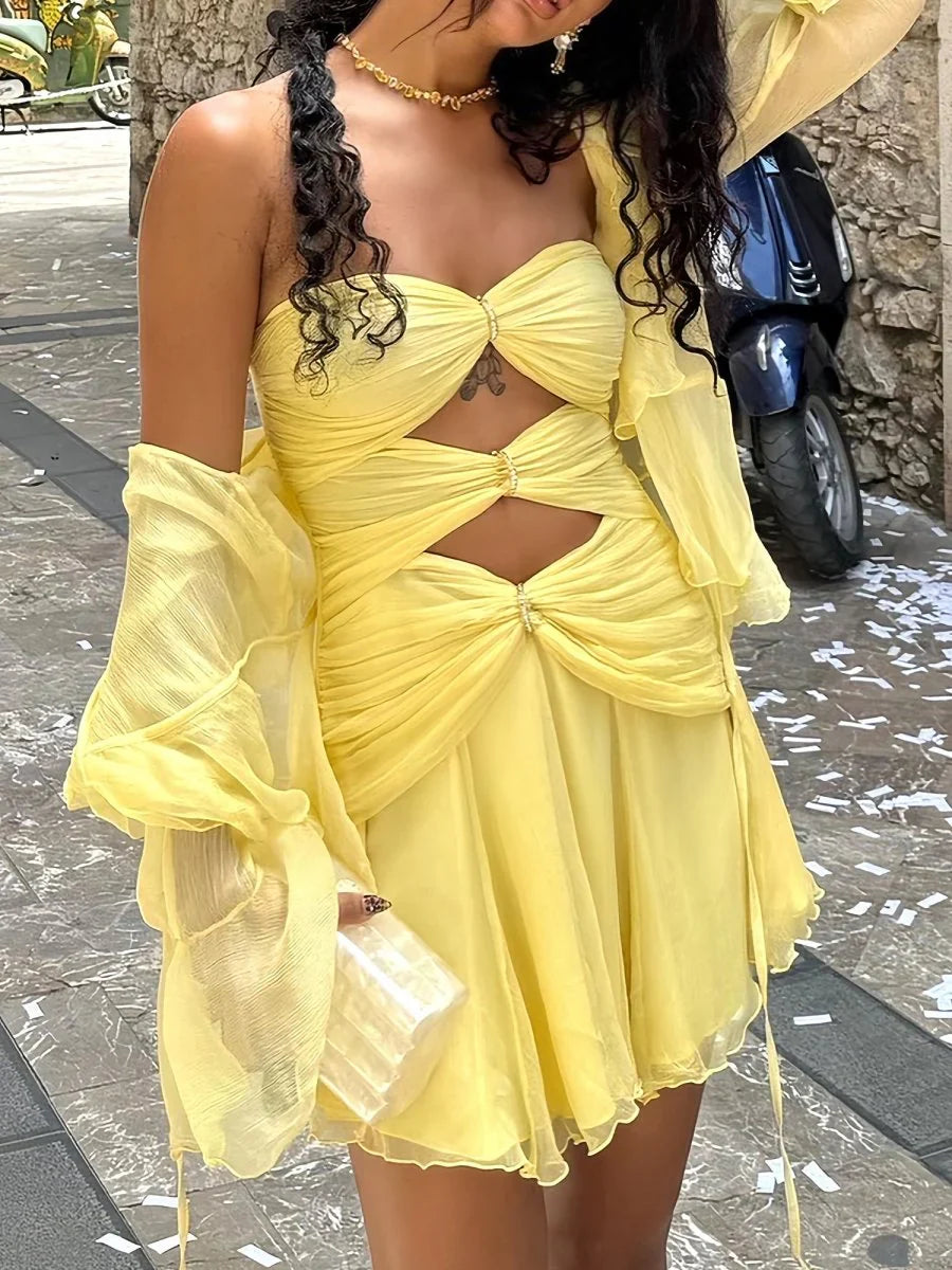 Fashionable A Line Sweetheart Yellow Short Homecoming Dress with Keyhole