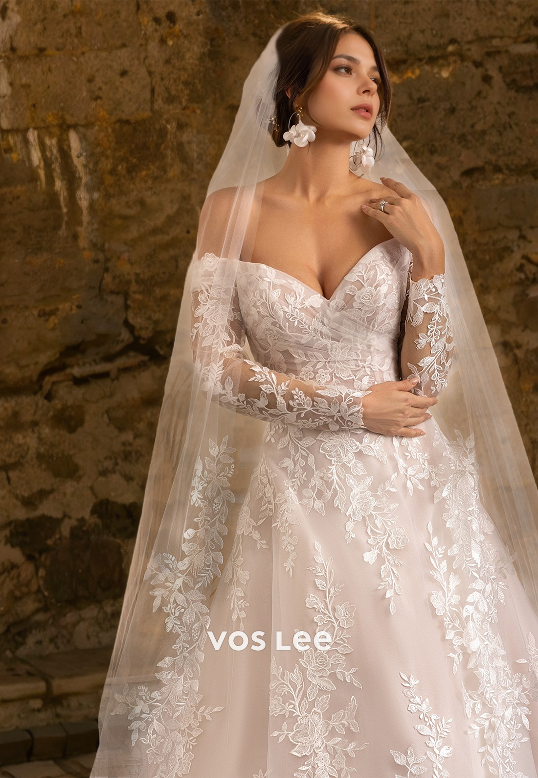 Gorgeous A-Line Off Shoulder Court Train Lace Appliques Tulle Wedding Gown