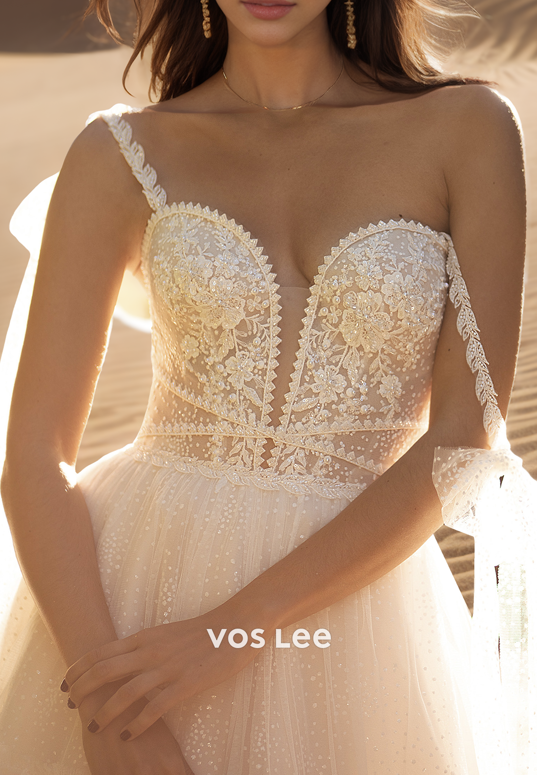 Spaghetti Straps Lace Applique Bowknot Sweetheart Wedding Dresses