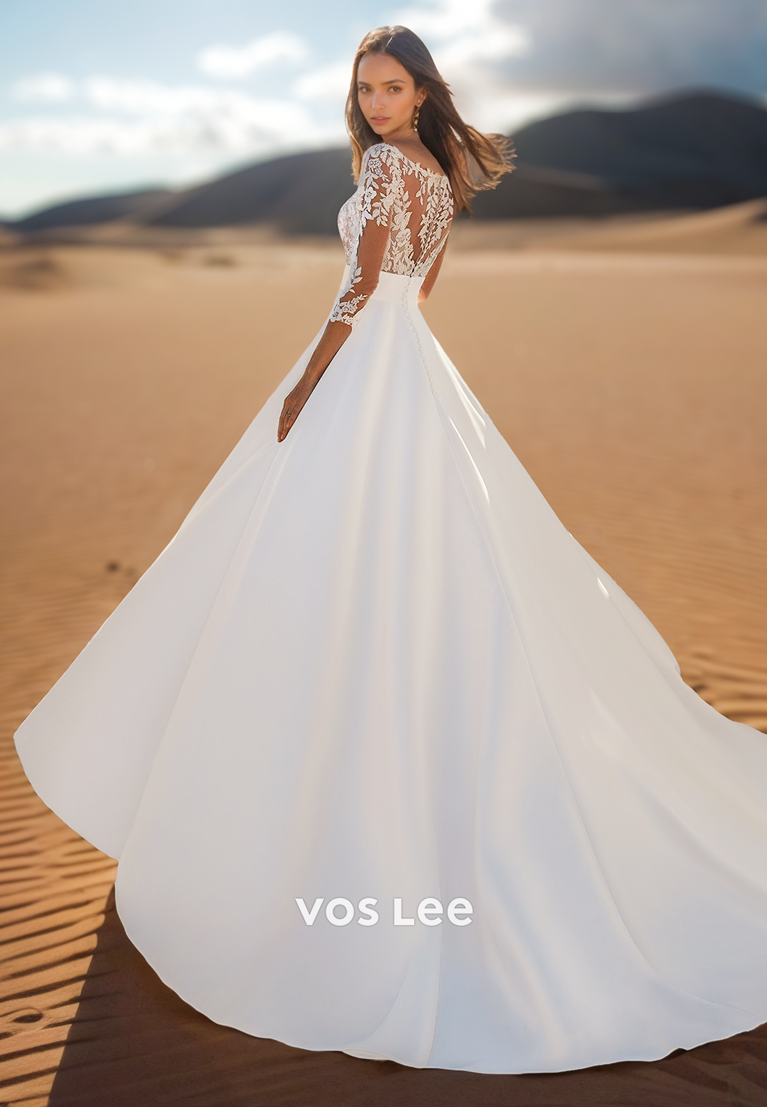 A-Line V Neck Lace Applique Quarter Sleeve Wedding Dresses With Train
