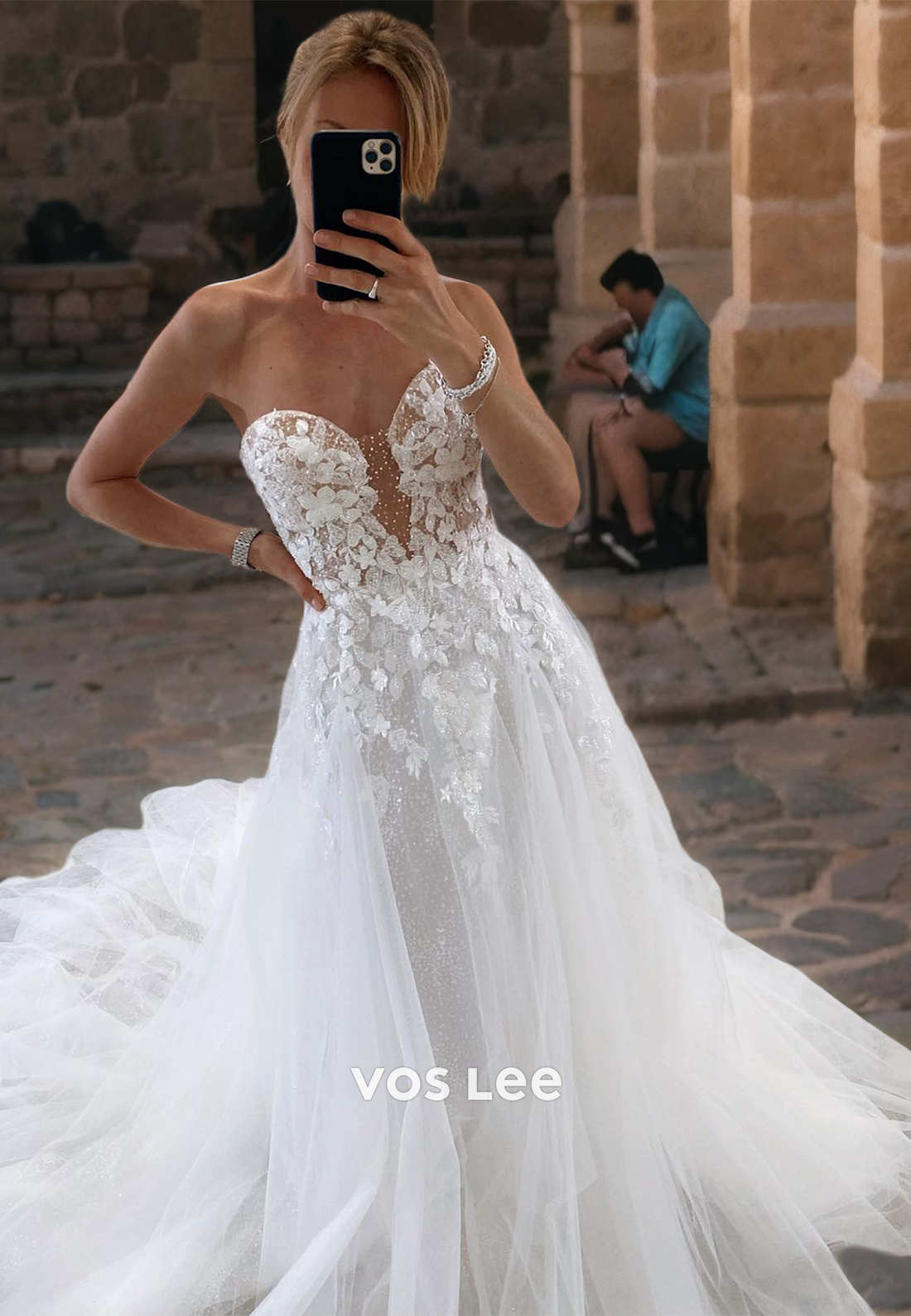 A-Line Sweetheart Appliqued Formal Wedding Dress Tulle Strapless Zipper Back Bride Dresses