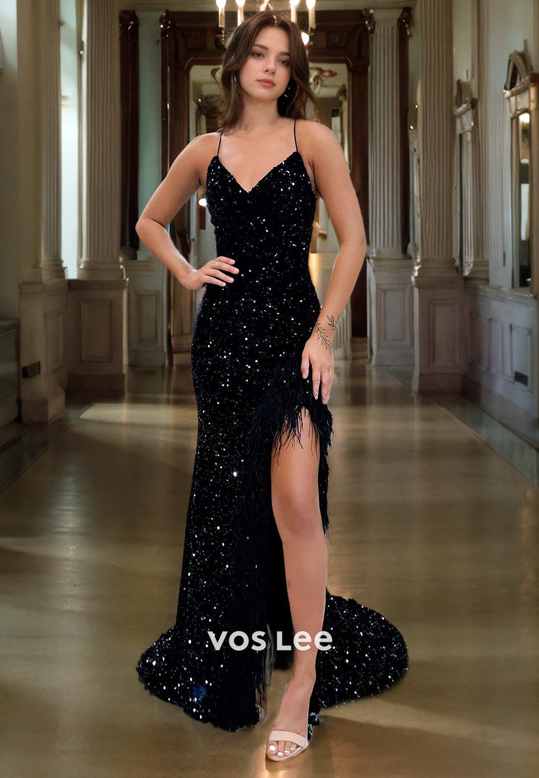 Classy Sparkle Spaghetti Straps Sequin Cocktail Dress Trumpet/Mermaid V-Neck Evening Formal Dress