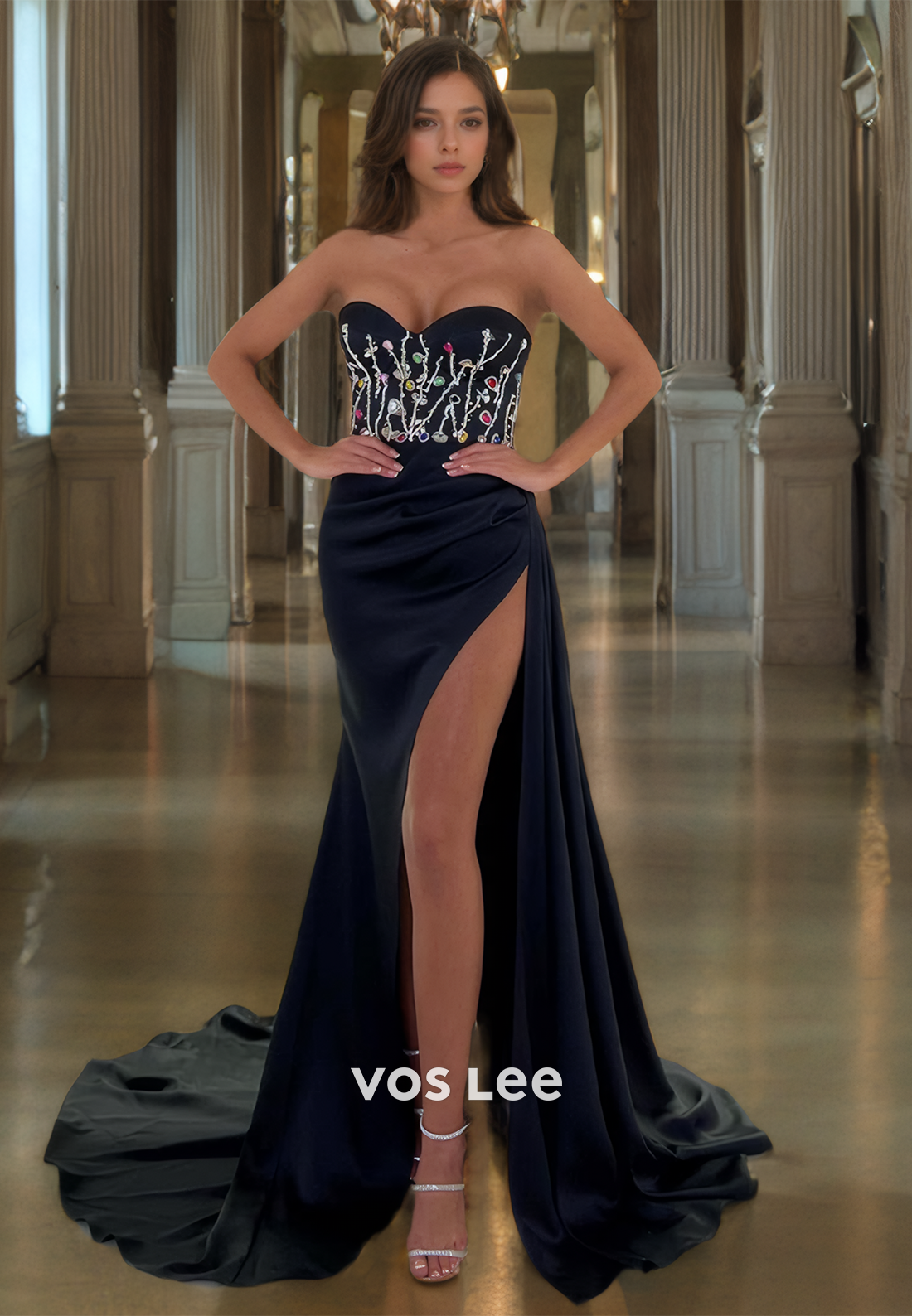 Elegant Sweetheart Black Satin Quinceanera Dress Beads Sleeveless Floor Length Prom Dresses with High Slit