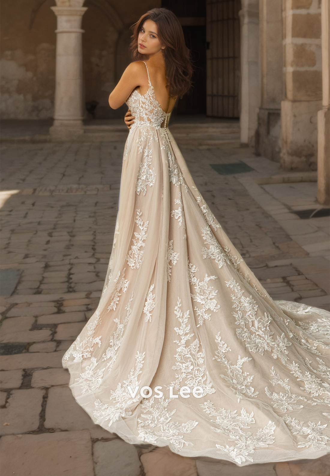 V Neck Champagne Spaghetti Straps Lace Wedding Dress A-Line Floor Length Sweep Train Bridal Gown